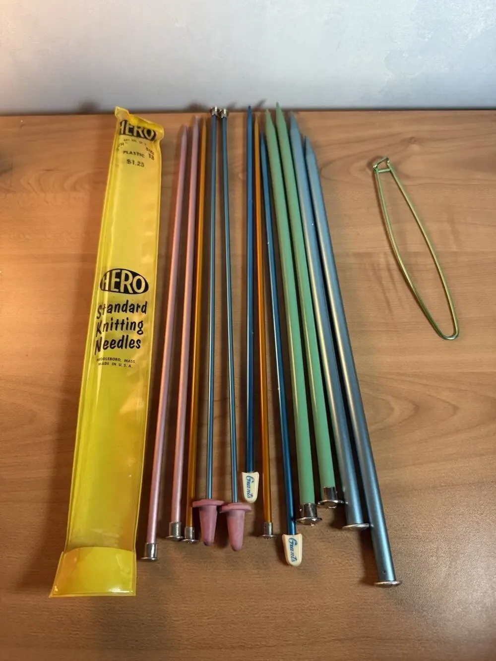 Bundle Of Various Sizes Standard Knitting Needles 10+ Pcs